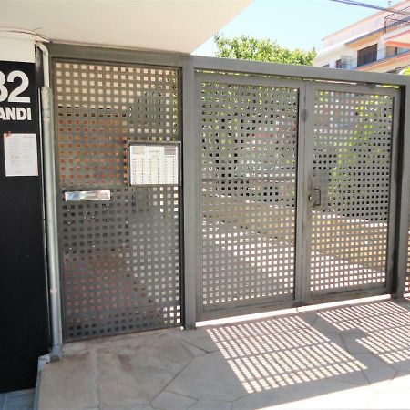 Lamoga-Sandi 4 2 Torredembarra Dış mekan fotoğraf